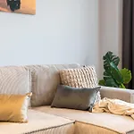 Heaven 2bedroom Calea Victoriei Bucharest