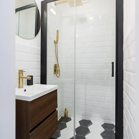 Heaven Calea Victoriei Daire *