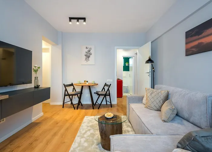 Heaven Calea Victoriei